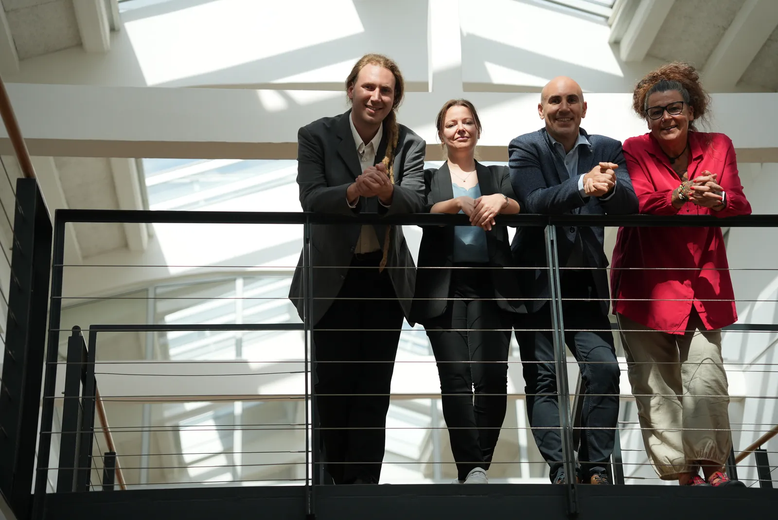Das Office-Team von Thera.Solution mit Gründer Sami Saleh